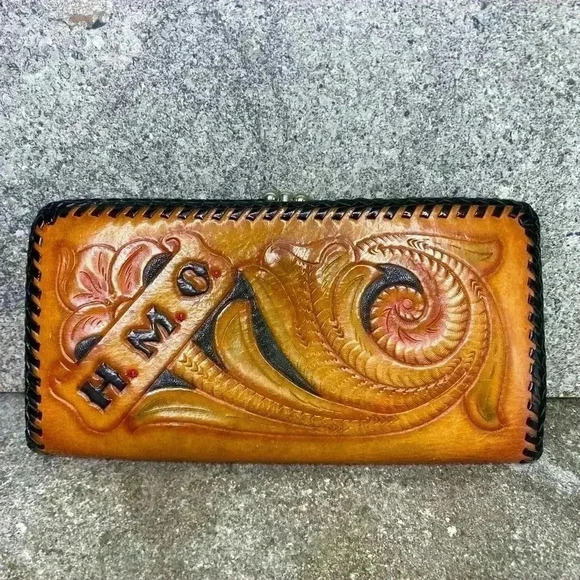 Vintage hand-tooled and painted leather wallet - Picture 1 of 8